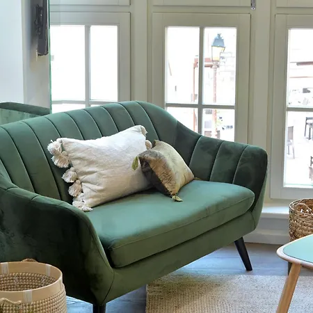 Апартаменты Le Splendide Du Centre Historique Avec Climatisation *